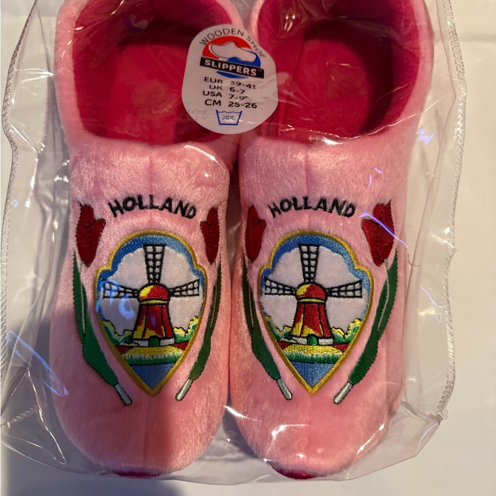 New Holland Wooden Shoe Style Slippers
